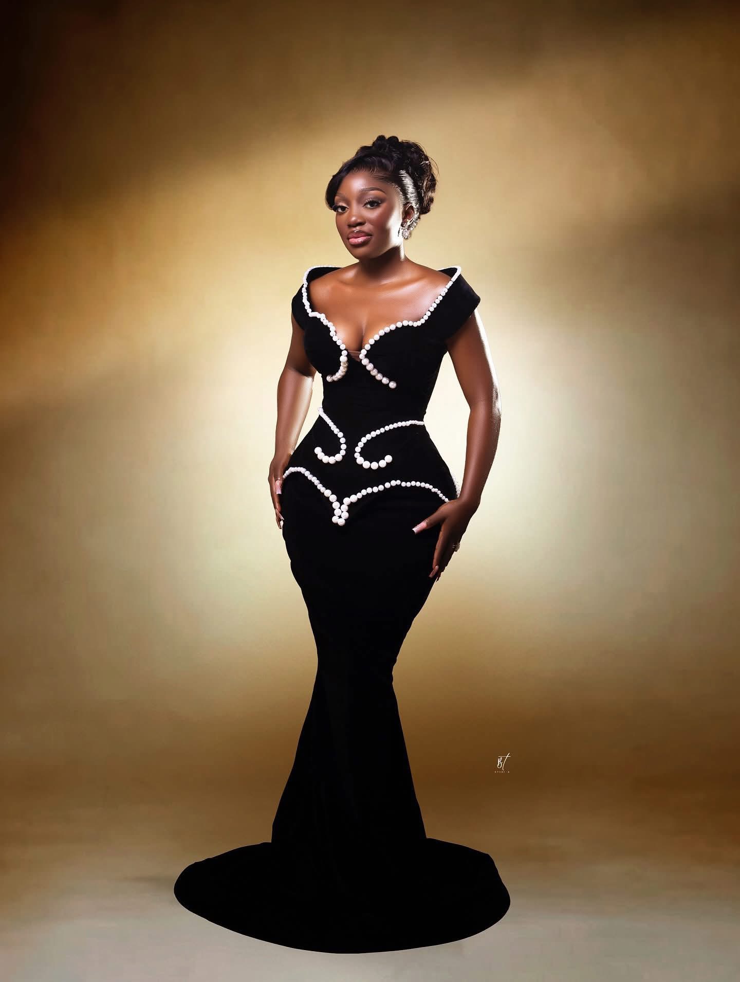 Daisy in an elegant black gown